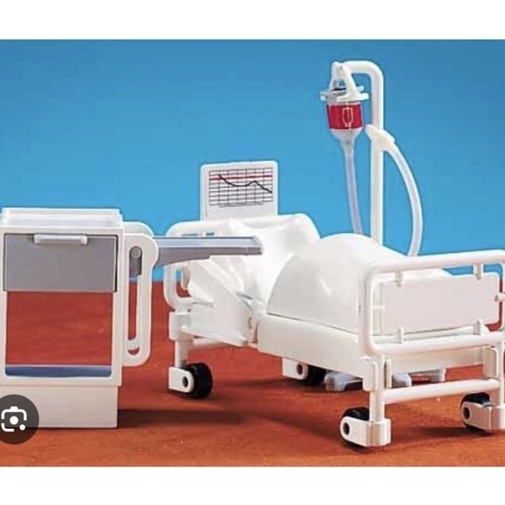 Vintage Playmobil Hospital Bed‎ Set Up Sealed 7131